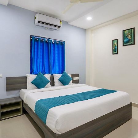 The Balcony Suites Hyderabad Esterno foto