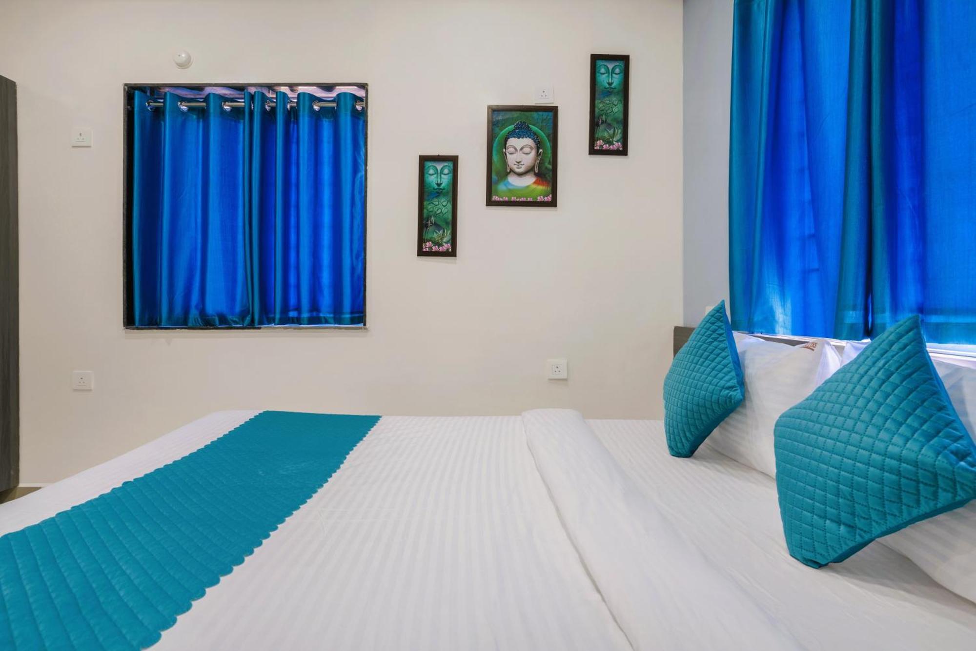 The Balcony Suites Hyderabad Esterno foto